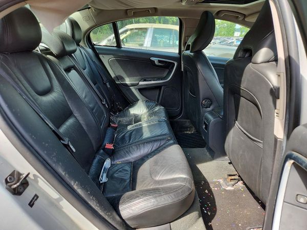 2012 VOLVO S60