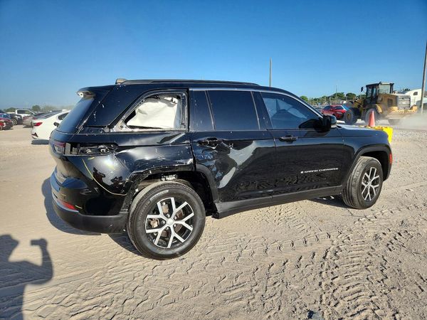 2025 JEEP GRAND CHEROKEE