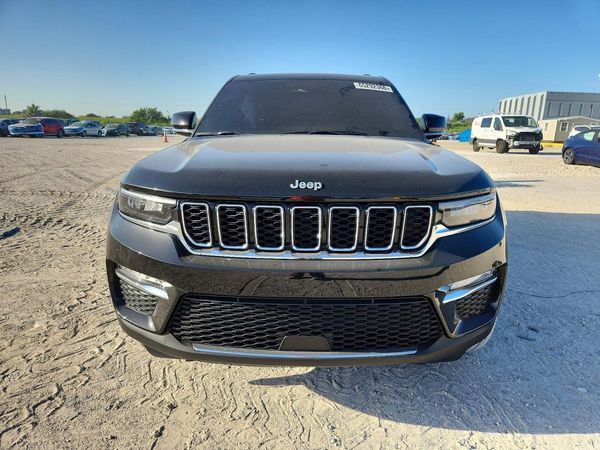 2025 JEEP GRAND CHEROKEE