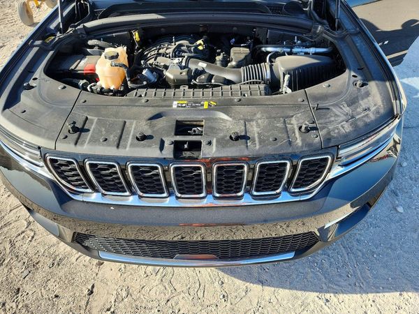 2025 JEEP GRAND CHEROKEE