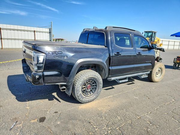 2022 TOYOTA TACOMA SR5