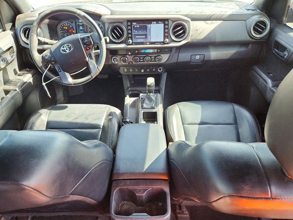 2022 TOYOTA TACOMA SR5