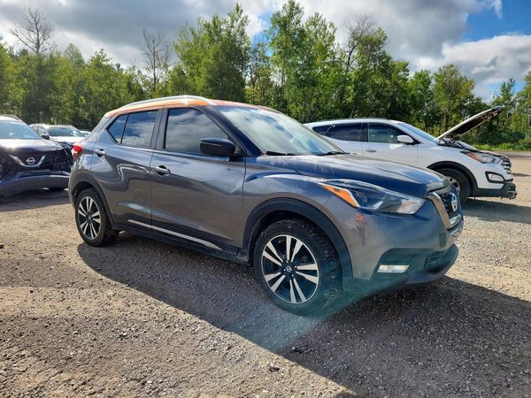 2019 NISSAN KICKS