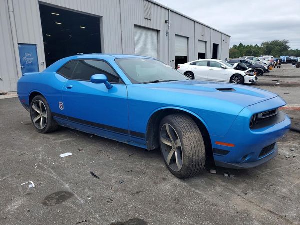 2019 DODGE CHALLENGER SXT — Passenger 3/4