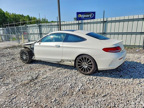2018 MERCEDES-BENZ C C300