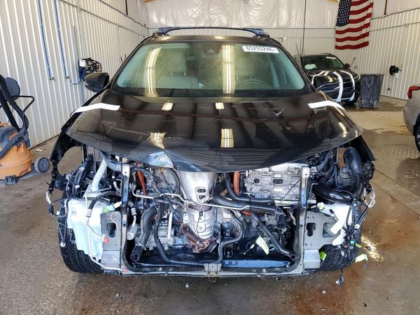 2018 TOYOTA RAV4 Ltd