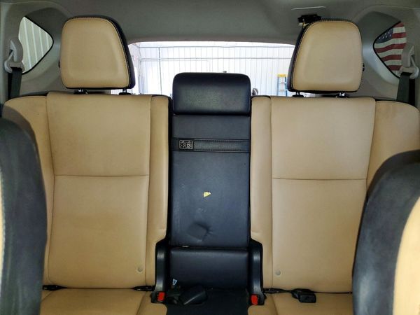 2018 TOYOTA RAV4 Ltd
