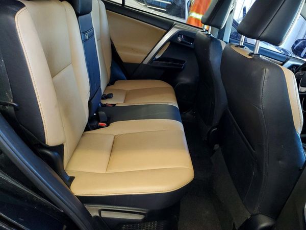 2018 TOYOTA RAV4 Ltd
