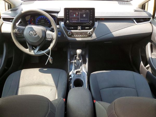2022 TOYOTA COROLLA