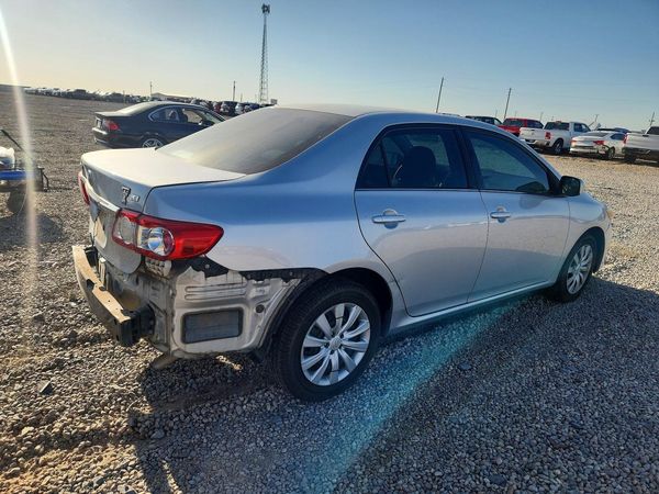 2013 TOYOTA COROLLA