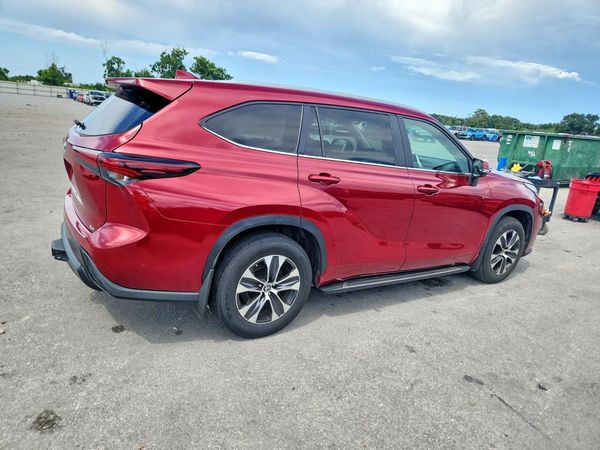 2024 TOYOTA HIGHLANDER