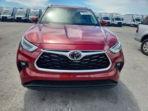 2024 TOYOTA HIGHLANDER