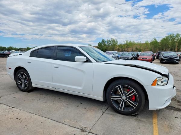 2014 DODGE CHARGER SXT
