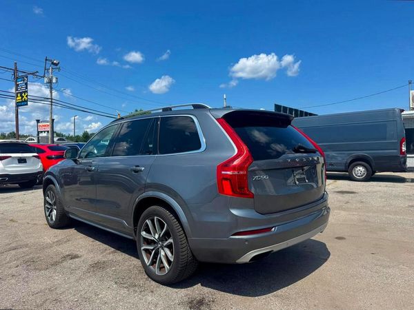 2019 VOLVO XC90 Momentum