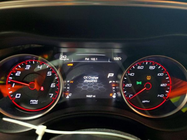 2015 DODGE CHARGER SE