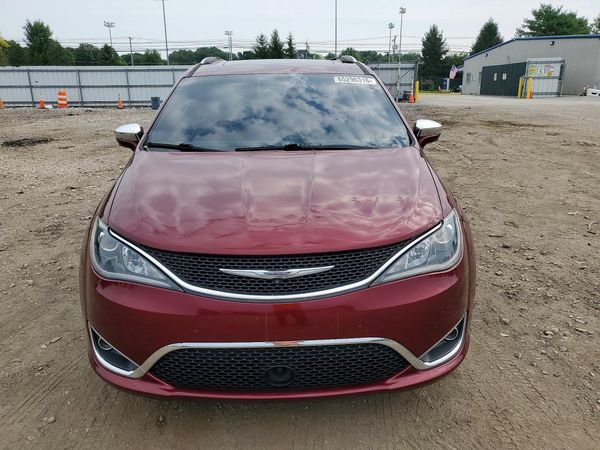 2017 CHRYSLER PACIFICA