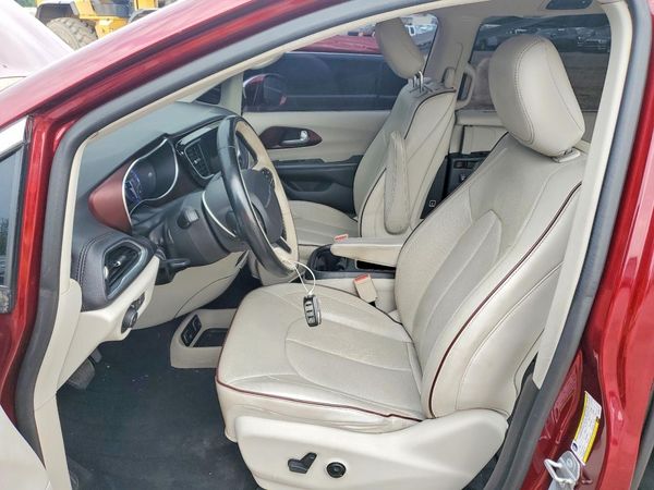 2017 CHRYSLER PACIFICA