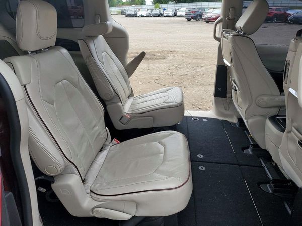 2017 CHRYSLER PACIFICA