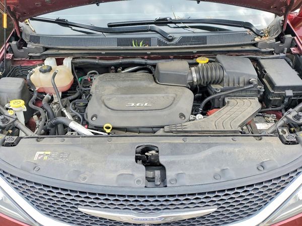 2017 CHRYSLER PACIFICA