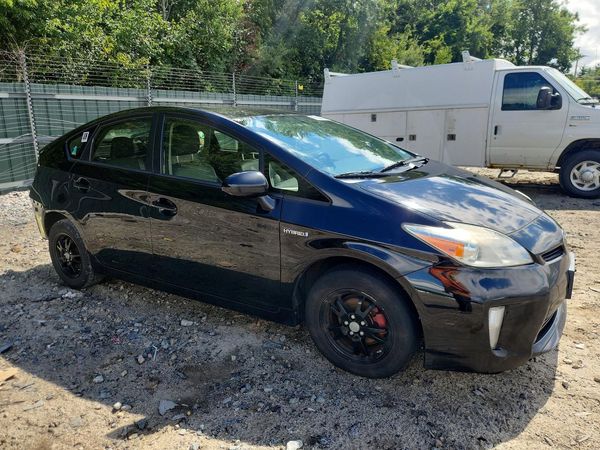 2015 TOYOTA PRIUS