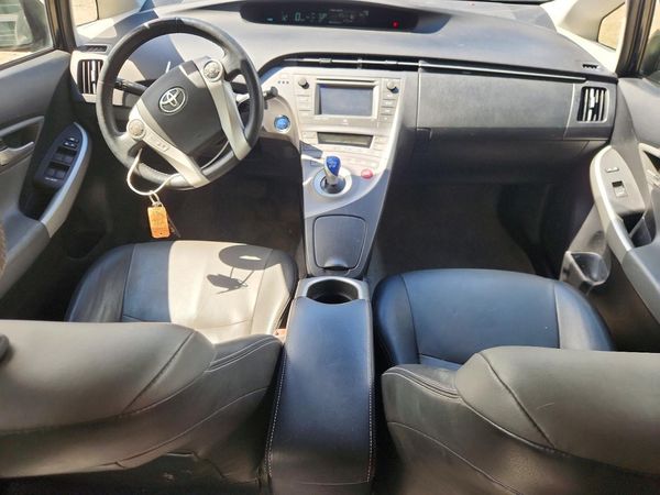 2015 TOYOTA PRIUS