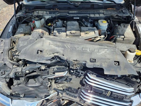 2015 RAM 2500 SLT — Engine bay