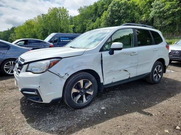 2018 SUBARU FORESTER Premium+ES