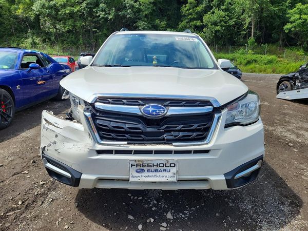 2018 SUBARU FORESTER Premium+ES