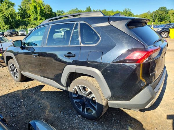 2020 TOYOTA RAV4 Adventure