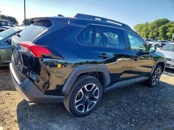 2020 TOYOTA RAV4 Adventure