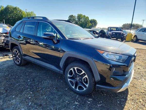 2020 TOYOTA RAV4 Adventure