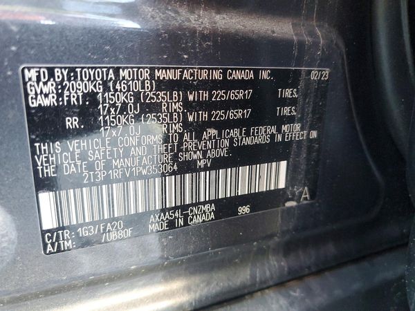 2023 TOYOTA RAV4 XLE
