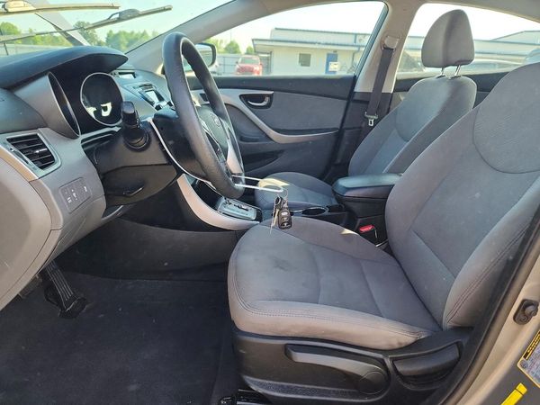 2013 HYUNDAI ELANTRA