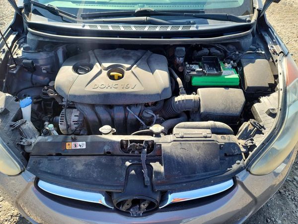 2013 HYUNDAI ELANTRA