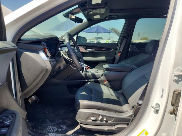 2025 CADILLAC XT6