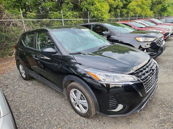 2022 NISSAN KICKS S