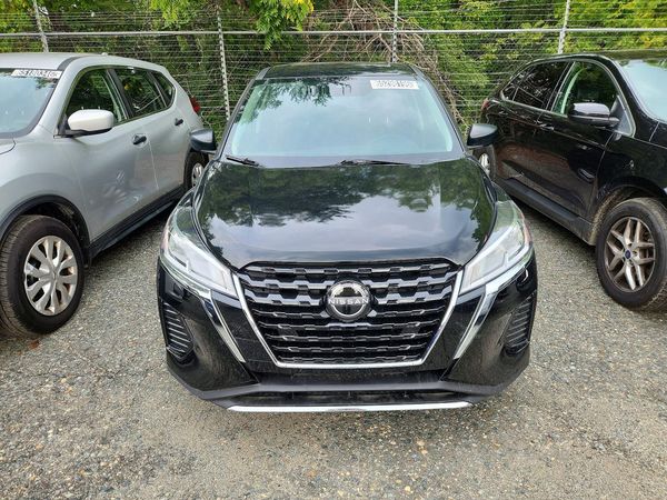 2022 NISSAN KICKS S