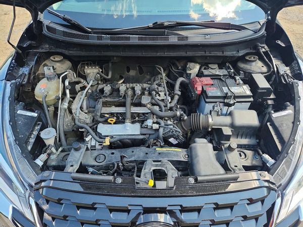 2022 NISSAN KICKS S