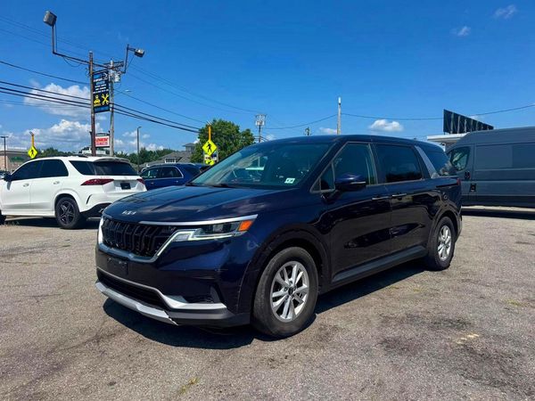 2022 KIA CARNIVAL LX, LX Seat Package