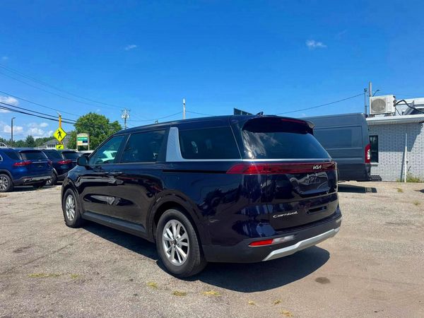 2022 KIA CARNIVAL LX, LX Seat Package
