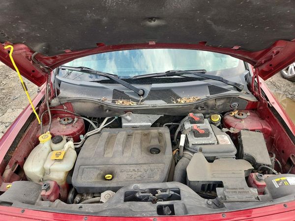 2016 JEEP PATRIOT Sport — Engine bay