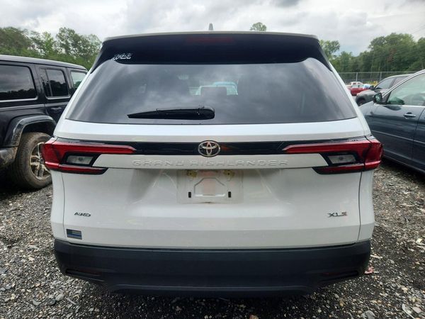 2026 TOYOTA GRAND HIGHLANDER
