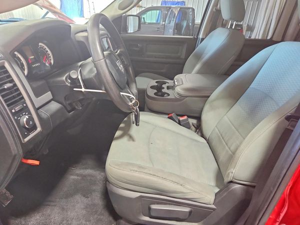 2017 RAM 1500 ST QUAD CAB 4X4