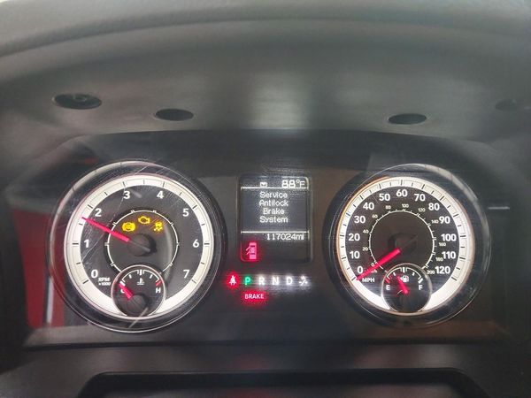 2017 RAM 1500 ST QUAD CAB 4X4