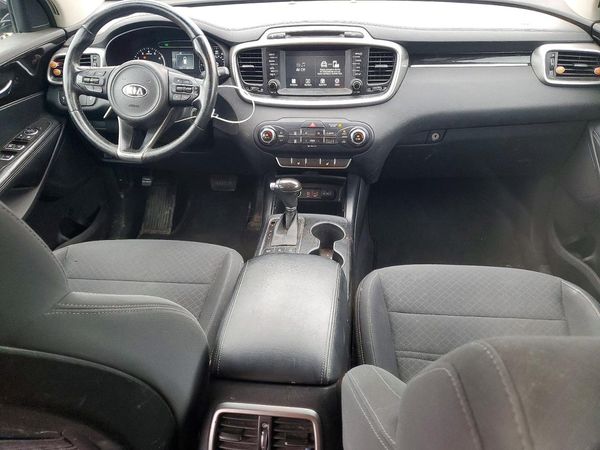 2018 KIA SORENTO L, LX