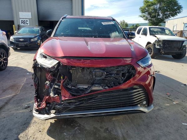 2021 TOYOTA HIGHLANDER XSE