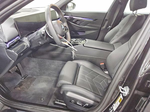 2027 BMW 540 xDrive