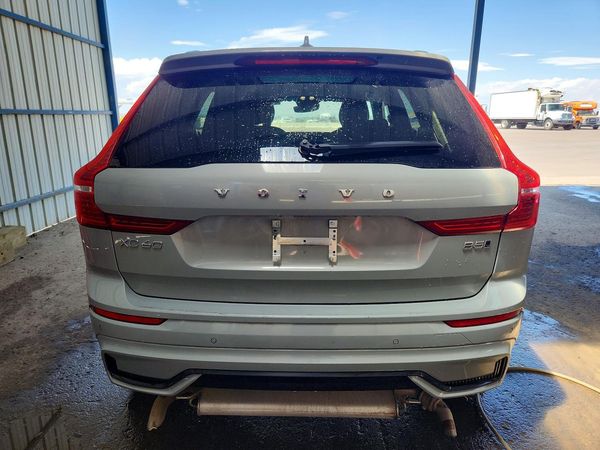 2025 VOLVO XC60 Core