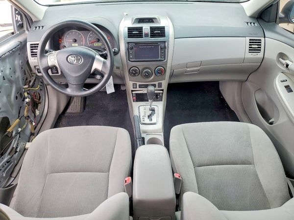 2013 TOYOTA COROLLA