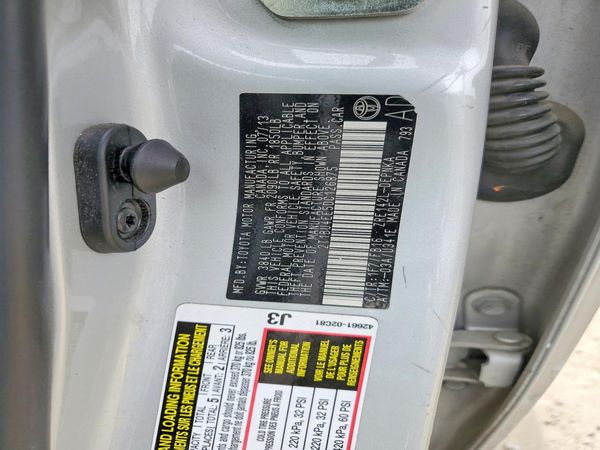 2013 TOYOTA COROLLA